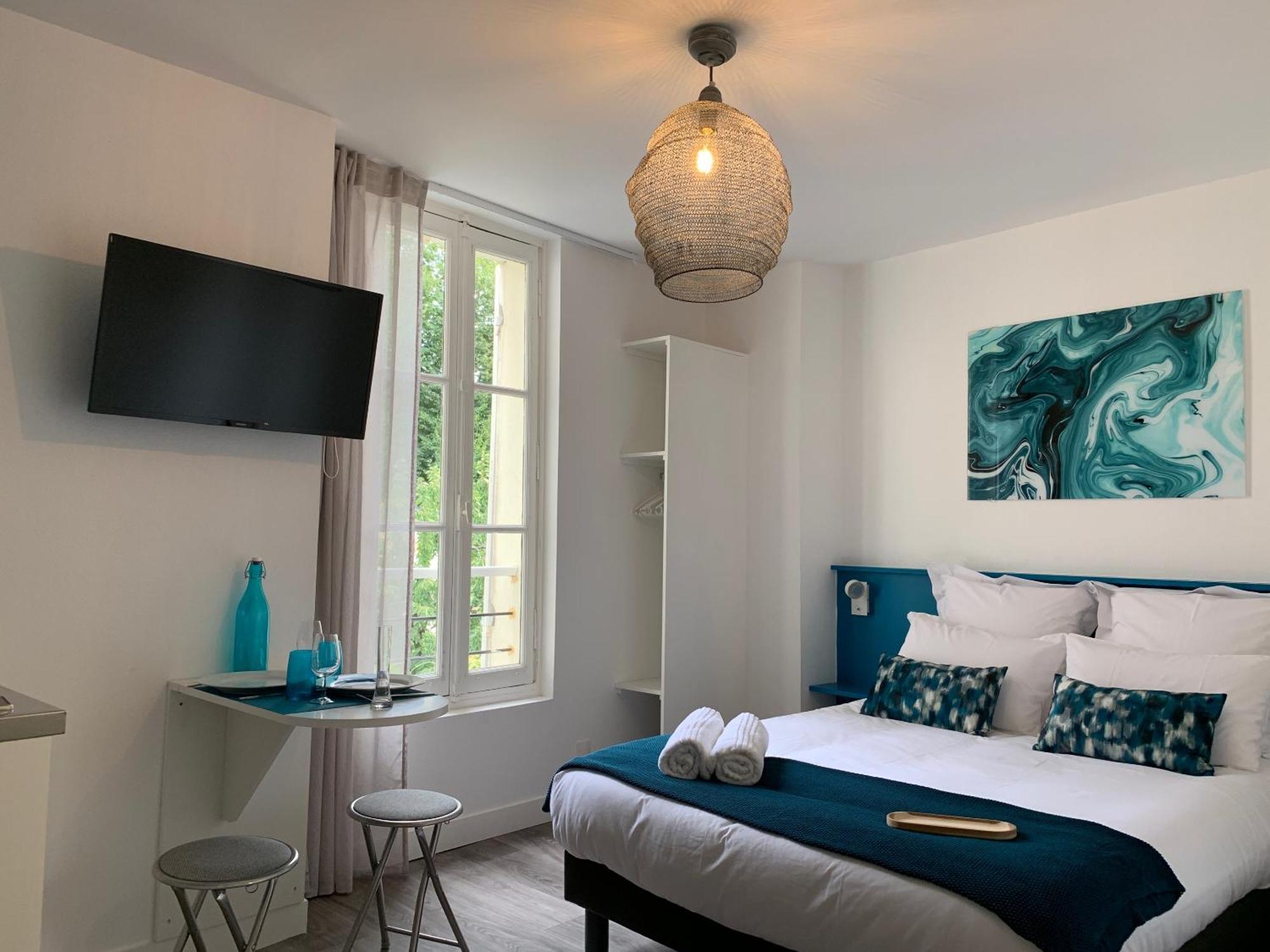 Logis St Joseph Bed & Breakfast Angers Eksteriør bilde