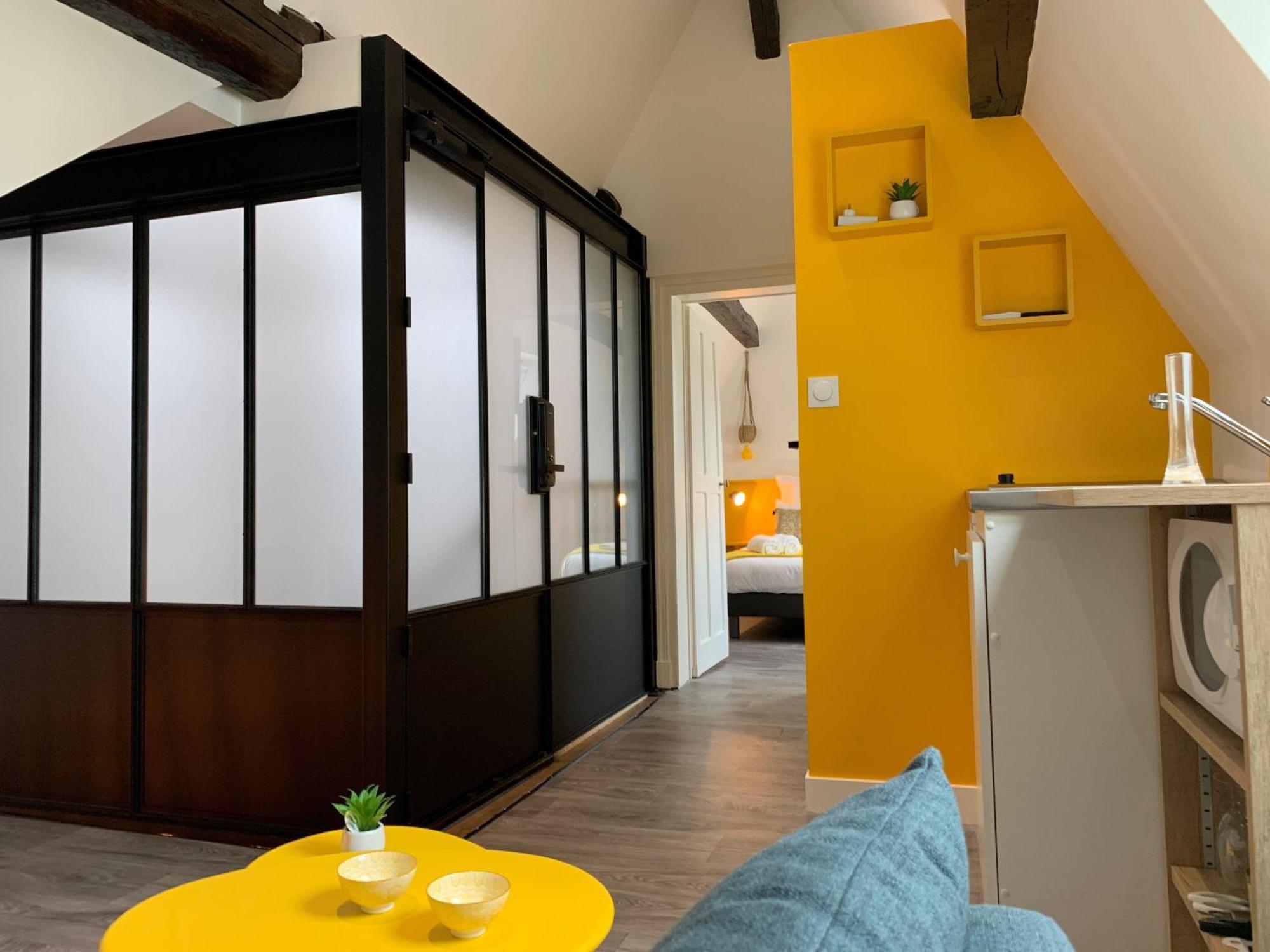 Logis St Joseph Bed & Breakfast Angers Eksteriør bilde